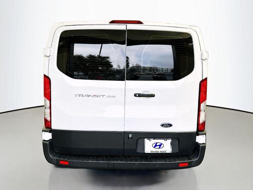2022 Ford Transit-250 Base