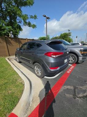 Coliseum Gray 2018 Hyundai TUCSON SE