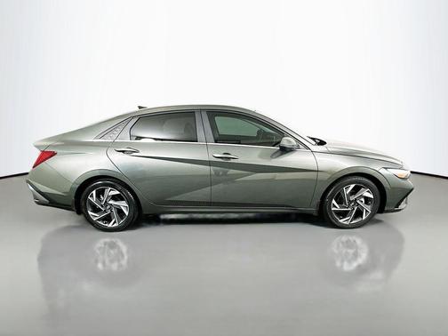 Gray 2024 Hyundai ELANTRA Limited