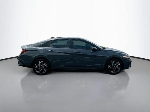 2025 Hyundai ELANTRA HEV Blue