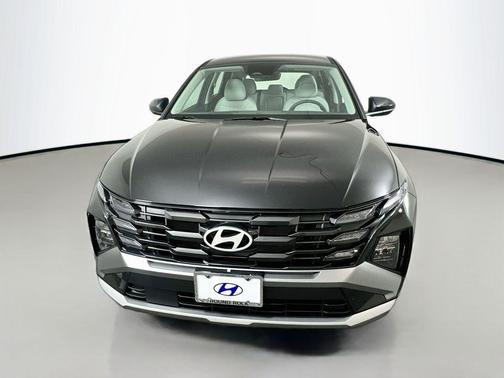 Phantom Black 2026 Hyundai TUCSON SE