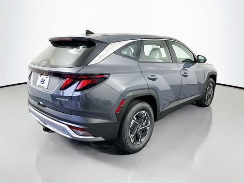Gray 2026 Hyundai TUCSON Hybrid Blue SE