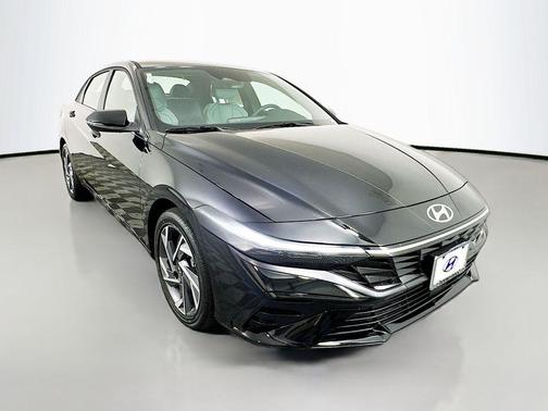 2025 Hyundai ELANTRA HEV Limited