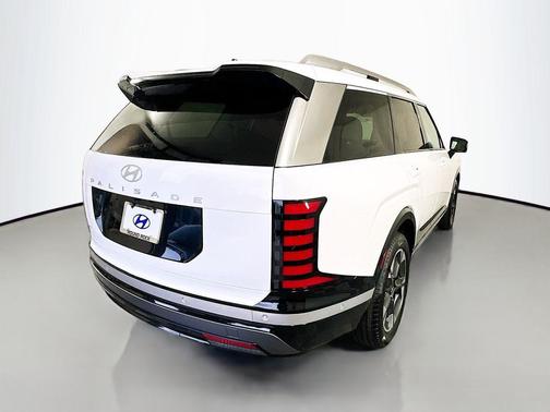 Pearl 2026 Hyundai Palisade Hybrid Limited