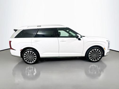 White Pearl 2026 Hyundai Palisade Hybrid Calligraphy