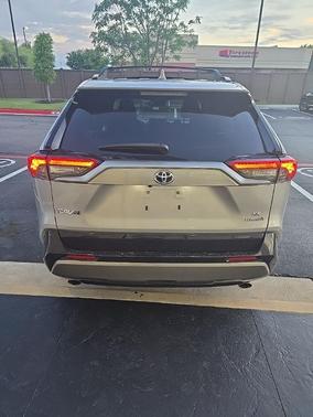 2023 Toyota RAV4 Hybrid SE