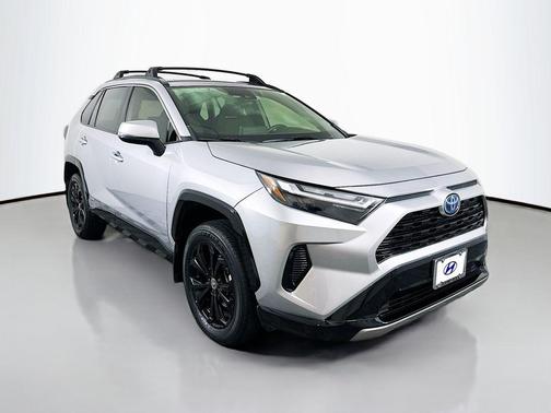 2023 Toyota RAV4 Hybrid SE