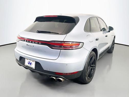 2019 Porsche Macan S