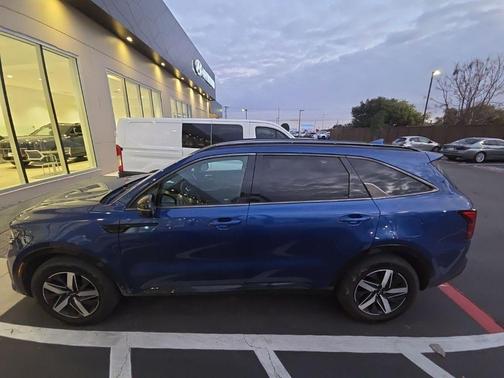 2022 Kia Sorento S