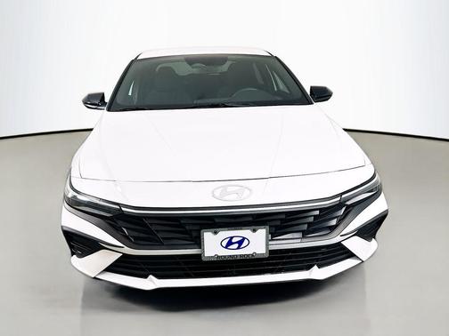 White 2025 Hyundai ELANTRA HEV SEL