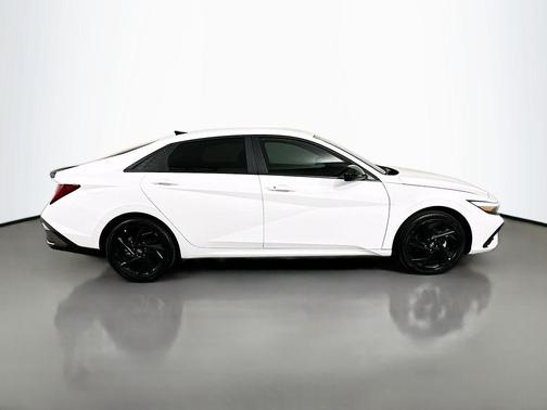 White 2025 Hyundai ELANTRA HEV SEL