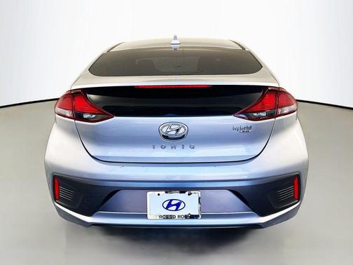 2022 Hyundai IONIQ Hybrid Blue