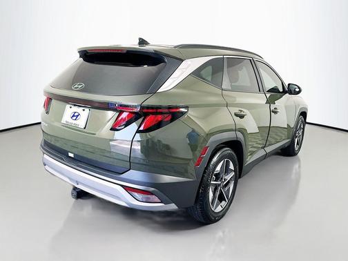 Green 2026 Hyundai TUCSON SEL
