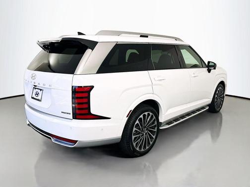 Pearl 2026 Hyundai Palisade Hybrid Calligraphy