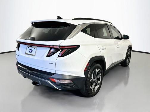 White Pearl 2023 Hyundai TUCSON Limited