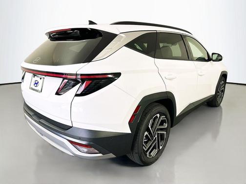 White Pearl 2026 Hyundai TUCSON Limited