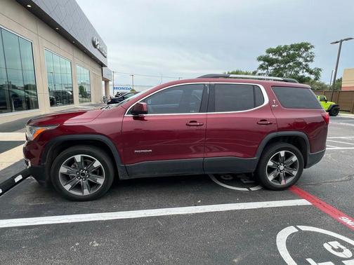Crimson Red 2017 GMC Acadia SLT-2