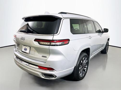 Silver Zynith 2021 Jeep Grand Cherokee L Overland