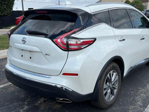 White 2018 Nissan Murano SL