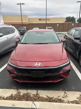 2024 Hyundai ELANTRA SEL