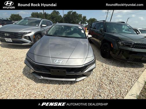 Metal 2025 Hyundai ELANTRA SE