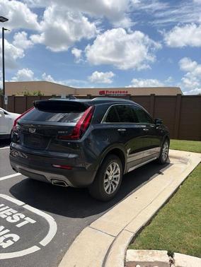 Shadow 2021 Cadillac XT4 Premium Luxury