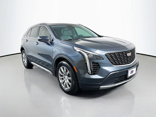 Shadow 2021 Cadillac XT4 Premium Luxury