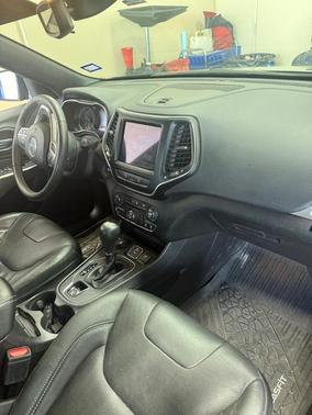 Granite Crystal Clearcoat Metallic 2021 Jeep Cherokee Latitude Lux