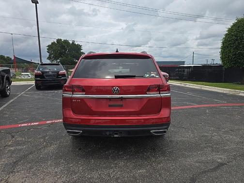 Aurora Red Metallic 2023 Volkswagen Atlas 3.6L SE w/Technology