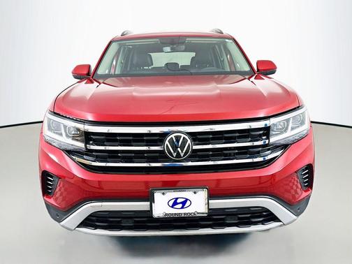 Aurora Red Metallic 2023 Volkswagen Atlas 3.6L SE w/Technology