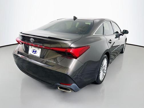 2019 Toyota Avalon Limited