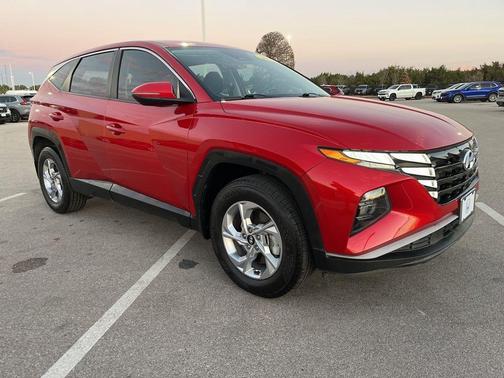 2022 Hyundai TUCSON SE