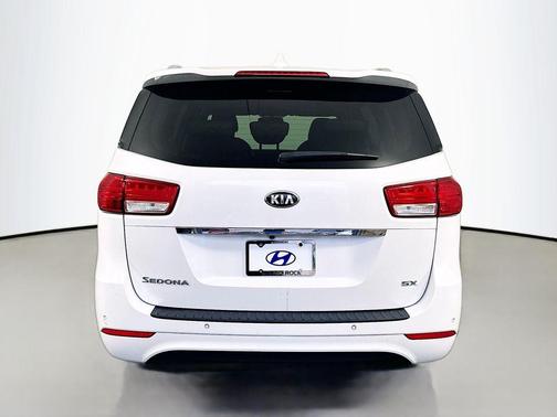 2015 Kia Sedona SX
