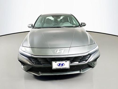 Amazon Gray 2026 Hyundai ELANTRA SE