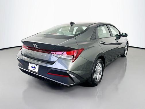 Amazon Gray 2026 Hyundai ELANTRA SE