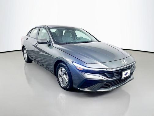 Amazon Gray 2026 Hyundai ELANTRA SE