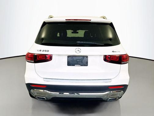 2020 Mercedes-Benz GLB 250 Base 4MATIC