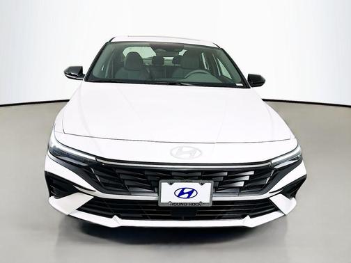 2026 Hyundai ELANTRA SEL