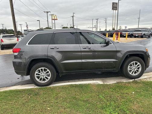 2019 Jeep Grand Cherokee Laredo E