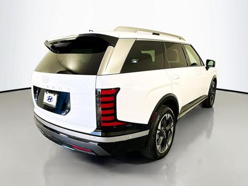 Pearl 2026 Hyundai Palisade Hybrid Limited