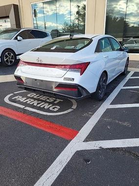 2024 Hyundai ELANTRA Limited