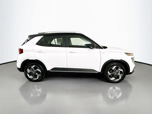Lunar White 2026 Hyundai VENUE SEL