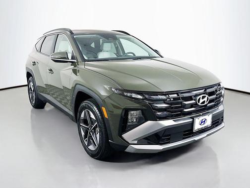 Green 2025 Hyundai TUCSON SEL Convenience