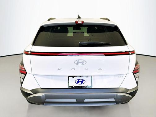 Atlas 2026 Hyundai KONA SEL Premium