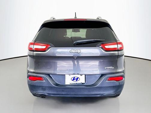 Granite Crystal Clearcoat Metallic 2015 Jeep Cherokee Latitude