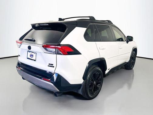 2024 Toyota RAV4 Hybrid XSE