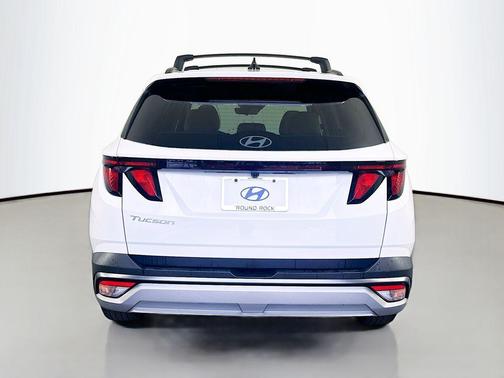 White Pearl 2026 Hyundai TUCSON SEL