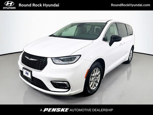 2024 Chrysler Pacifica Touring-L