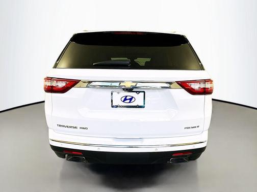 2021 Chevrolet Traverse Premier