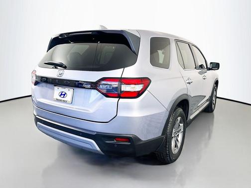 2024 Honda Pilot EX-L 7-Passenger